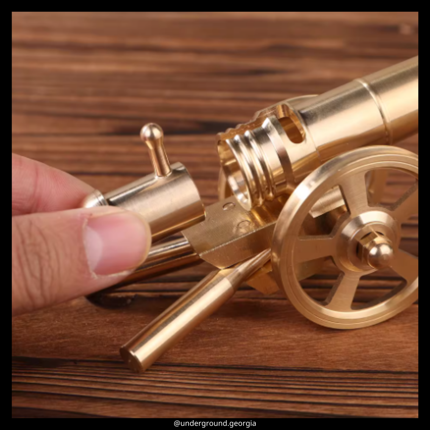 Brass Statue | Field Gun